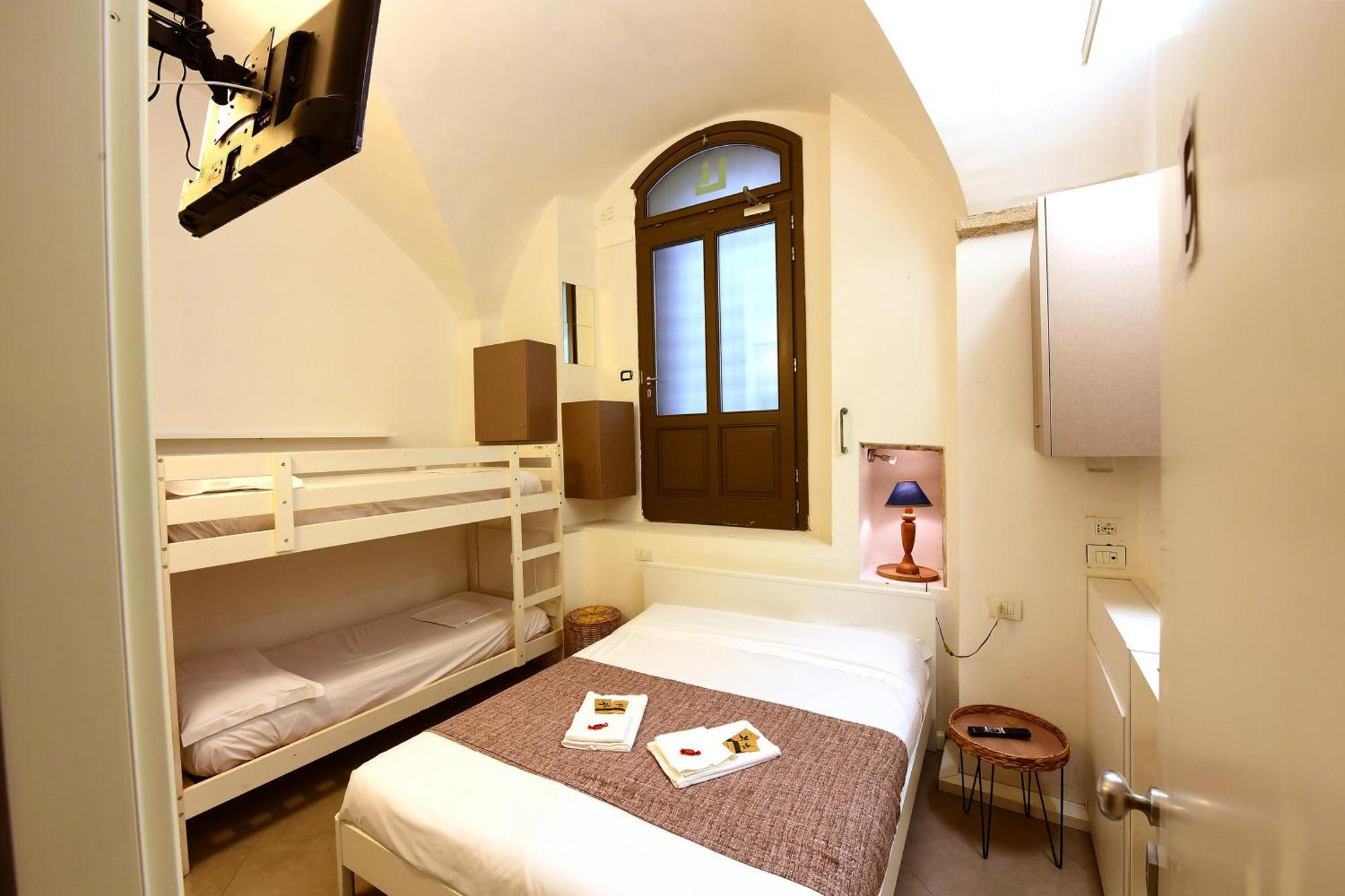 Little Italy Hostel Ex Chiesa S Donato Perugia Eksteriør bilde